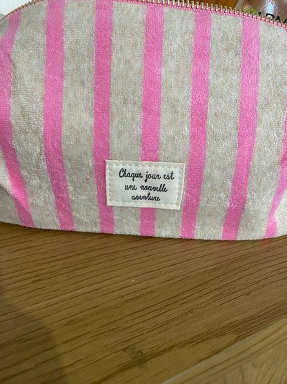 Trousse gris rayé rose